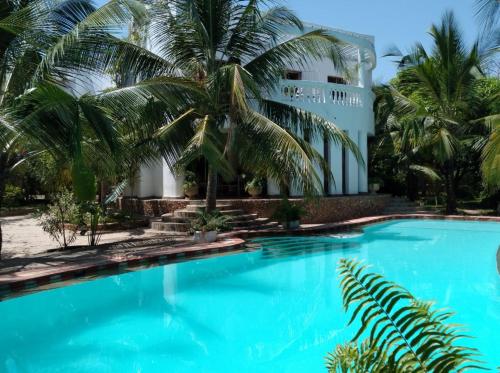 Mwezi Nyota, Malindi