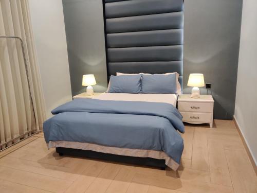 Elite16 Bedrooms 16 bath Block 6 Gulshan-e-iqbal - image 6
