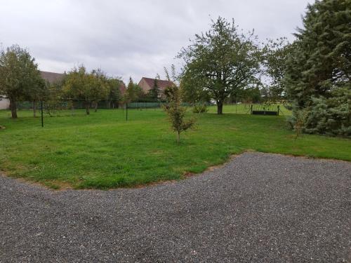 Apkārtne, Maison à la campagne (Maison a la campagne) in Charenton-du-Cher