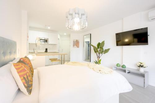 Veramar - Terrace, pool & parking by 10ToSea, Fuengirola (Foto 8)