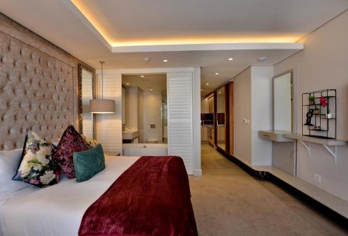 Luxury Studio image 9