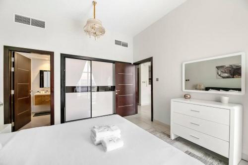 StoneTree - Furnished 1 BR - Glitz 3 - image 11