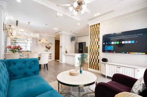 Allen luxury apartment - Vinhomes central park