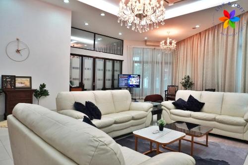 40P, Subang Villa with Pool/BBQ/Karaoke/Meeting 40P, Subang Villa with Pool/BBQ/Karaoke/Meeting