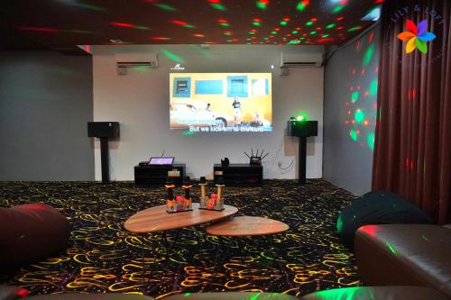 40P, Subang Villa with Pool/BBQ/Karaoke/Meeting 40P, Subang Villa with Pool/BBQ/Karaoke/Meeting