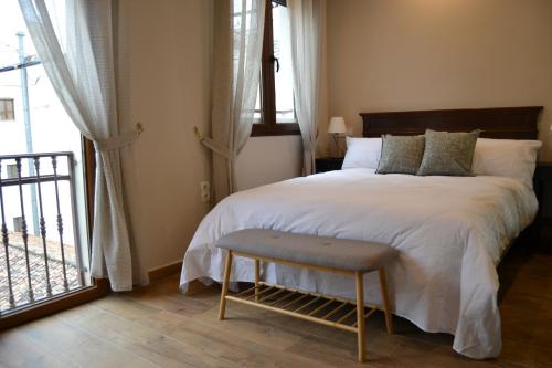 tuGuest Palacio de la Madraza tuGuest Palacio de la Madraza