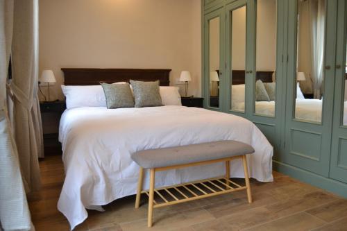 tuGuest Palacio de la Madraza tuGuest Palacio de la Madraza