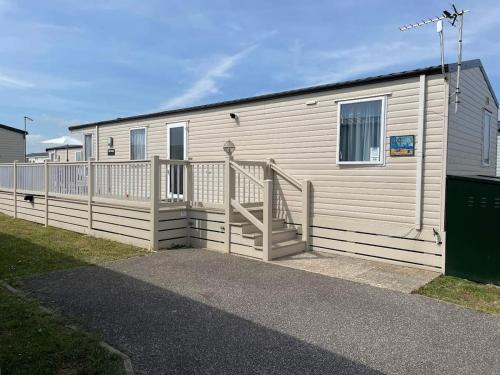 49 Bayside Cove Pevensey Bay Holiday Park - Chalet - Pevensey