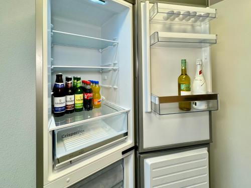 кухня, 3 Zimmer Apartment, 95 qm, max 5 Personen, Balkon, Garage, Internet 100 MBit in Леонберг