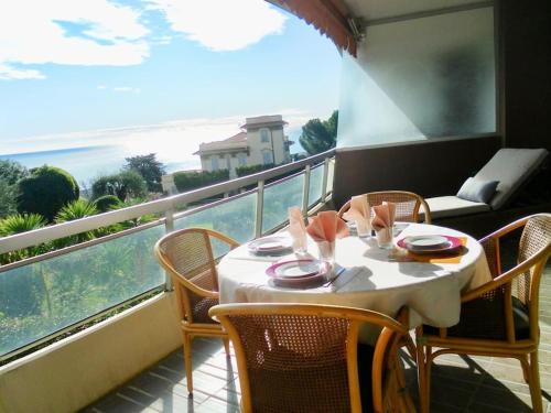 Nice Appartement Vue er Grande Terrasse Piscine Bail Mobilité, Nizza (foto 4)