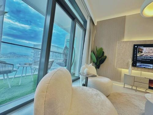 Your Private Beach Sunny Retreat, Dubai (photo 10)