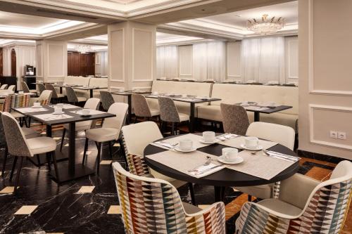 Exe Sevilla Macarena - image 13