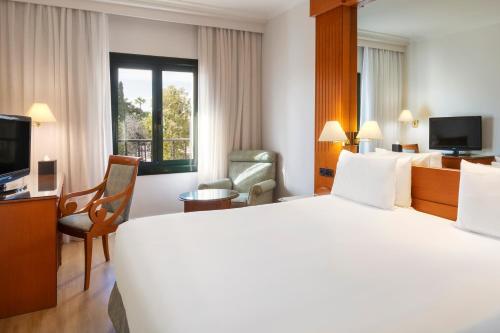 Exe Sevilla Macarena - image 2