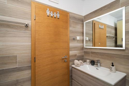 Apartment Terrace, View & Barbecue