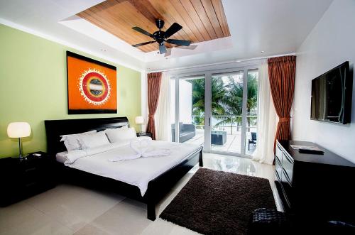 Calypso Dive Resort Room Type - Deluxe King Suite