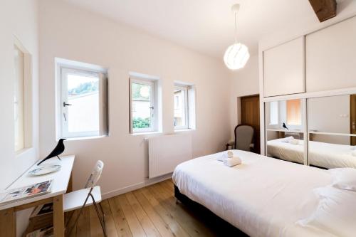Large duplex in the heart of Old Lyon photo 3