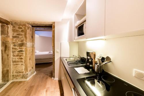 AllinLyon | Suite de charme - cœur du Vieux Lyon, Лион (фото 11)