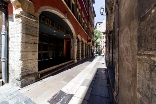 Spacious and cozy in Vieux Lyon AIL Spacious and cozy in Vieux Lyon AIL