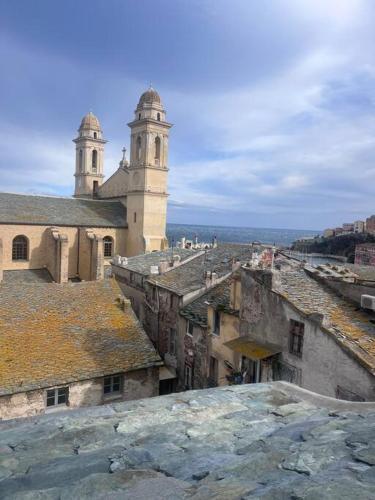 Appartement centre ville. - Location saisonnière - Bastia