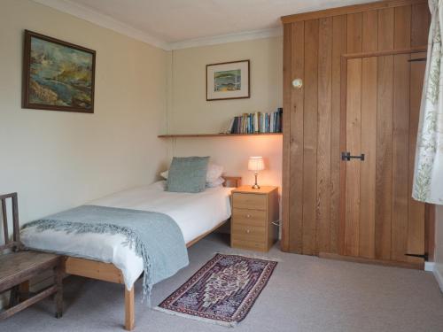 Ffynnonddewi Cardigan in Cenarth