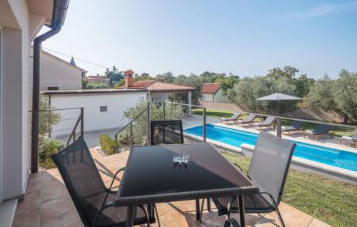 Erkély/terasz, Villa Viktoria near Poreč for 6 people with play room & private pool (Villa Viktoria near Porec for 6 people with play room & private pool) in Kastelir