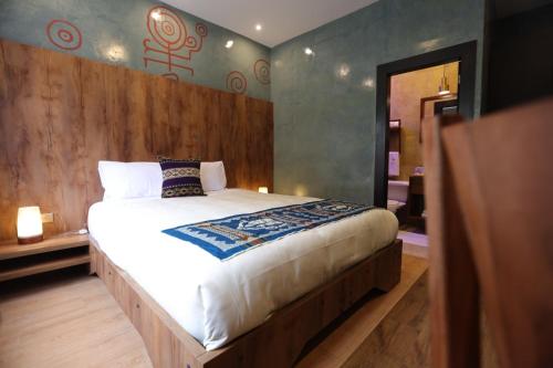 Double Room image 10