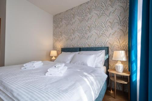 2 twin beds