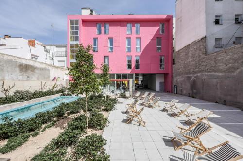 Úszómedence, Arteria Madrid Latina in La Latina