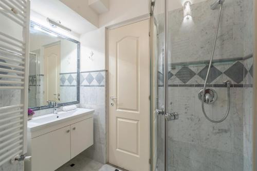 Genteel Home Scarlatti - image 11