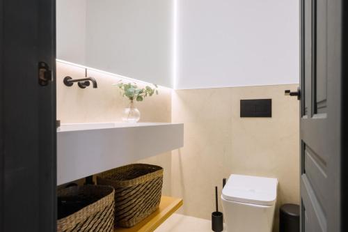 Luxurious Duplex - buthtub - 1Bd 1Bth Casa Pilatos, Siviglia (foto 11)