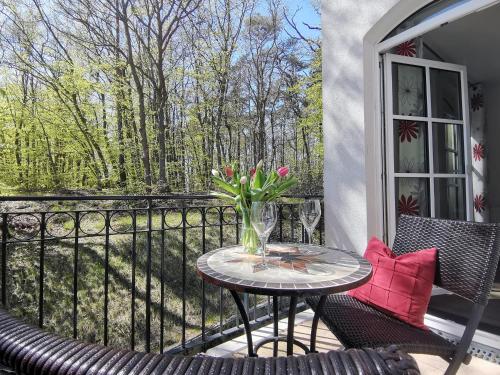 One-Bedroom Apartment with Balcony