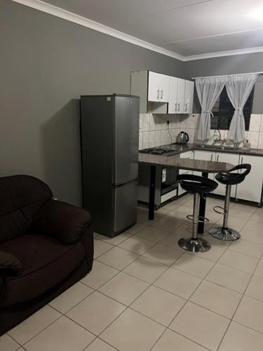 온당와 Proventures Self-catering House 2성급 싱글룸 외관