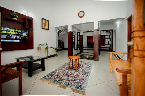 Bougainville in ปุธุรวายัล