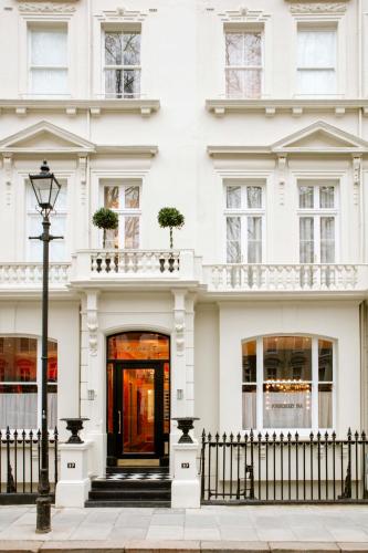 Grand Hotel Bellevue London, Londýn