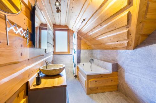 HUBA- góralski dom HUBA- góralski dom