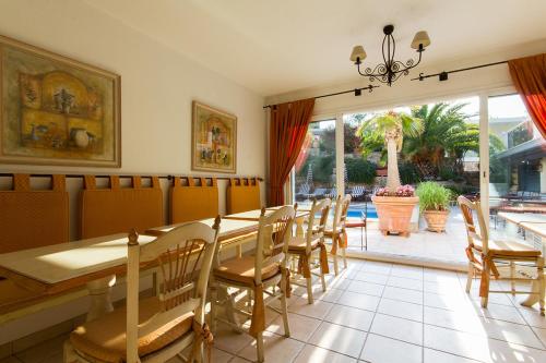 Pub/Lounge, La Bastide de Valbonne in Le Bar-sur-Loup