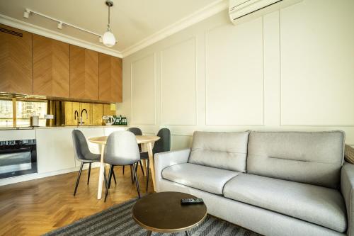 VipWarsawApartments Cytryn Mennica Residence, Warsaw