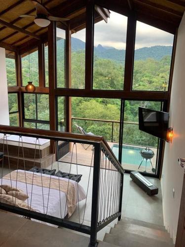 Refúgio romântico com vista incrível