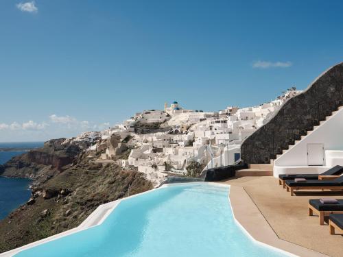 Olvos Luxury Suites Oia Santorini - image 11