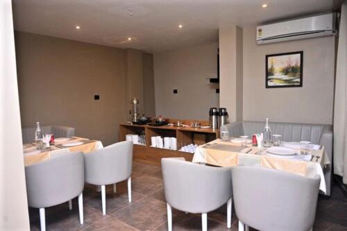 Restaurant, ESSENCE GRANDEUR in Guwahati