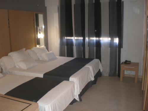Hotel Faro Salazón - image 9