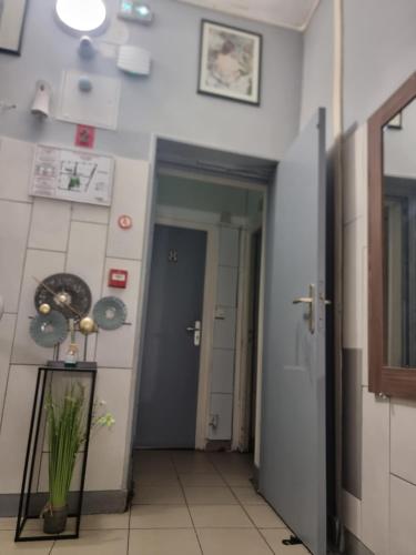 HOTEL ABOUKIR in 2nd - Louvre - Bourse