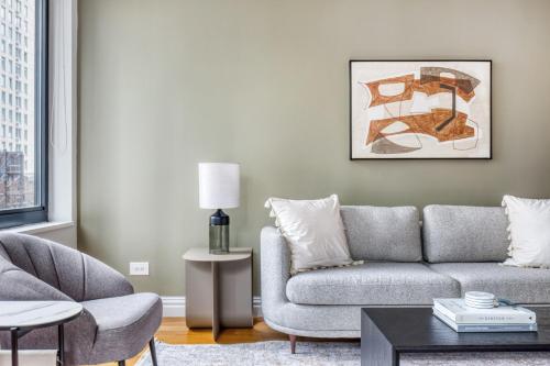 Midtown 1BR w DM Elevator Gym nr Times Sq NYC-799, New York (Foto 2)