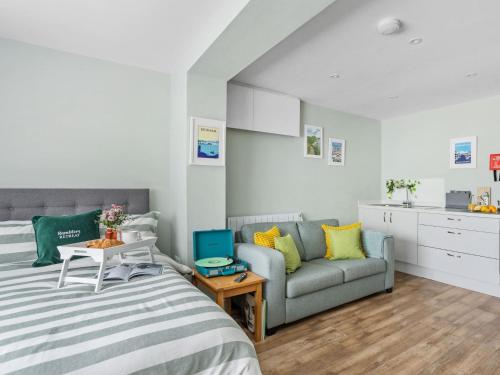 1 Bed in Brixham 78520