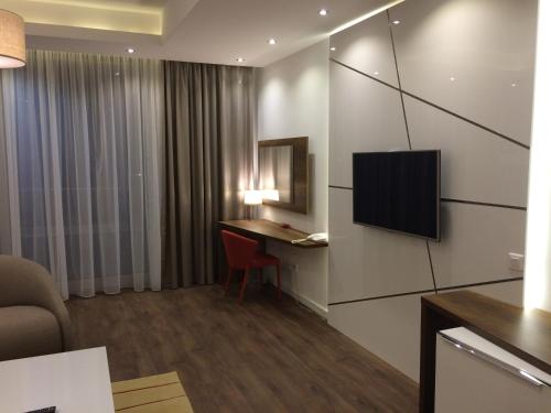 Perla Luxury - image 6