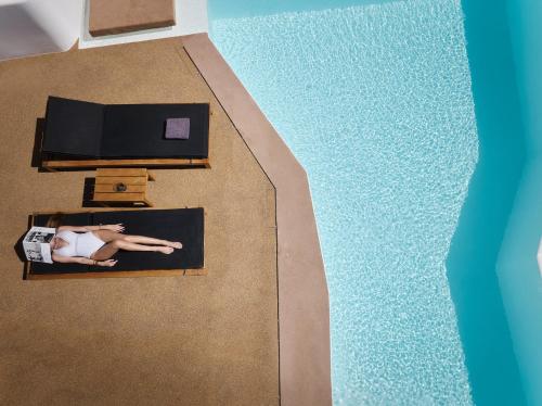 Olvos Luxury Suites Oia Santorini - image 5