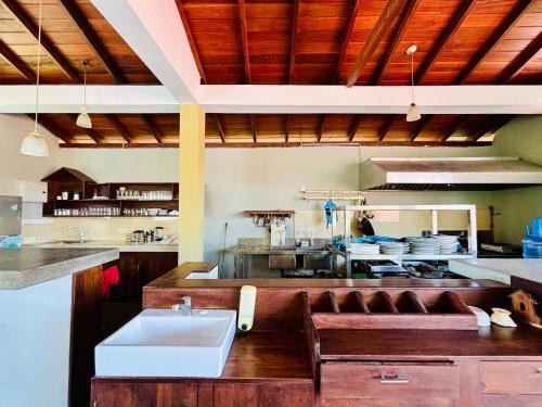 Restoran, Hostel 98 in Yala