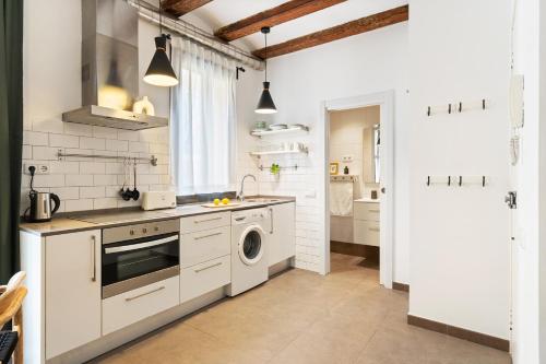 Lodging Apartments Almirall Beach 41 - La Barceloneta