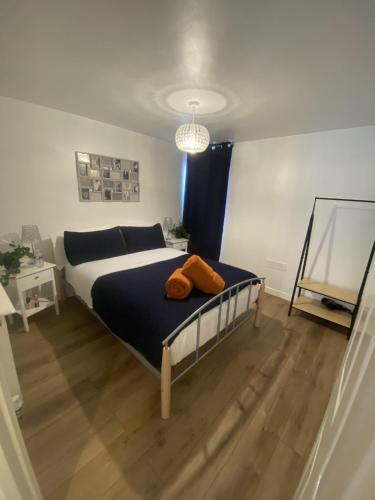 Chapel Court - Worcester City Centre - Free Parking Available - Entire Apartment - Self Check-In - Outside Space - Free WI-FI - Worcester