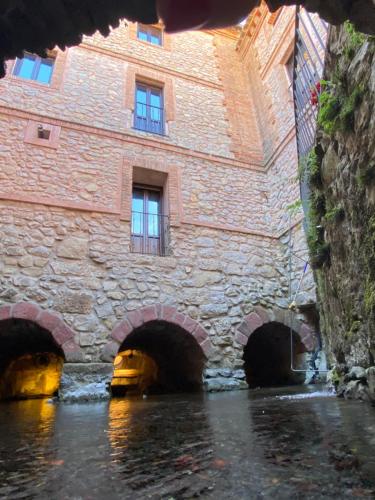 Caserón De La Fuente